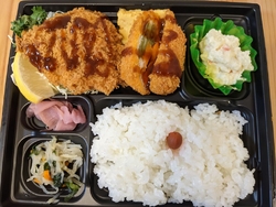 私はチキンカツ...