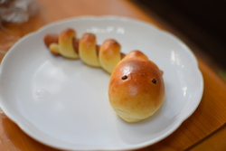 お昼を買いに伺...