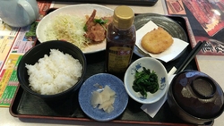 平日ですが、お...