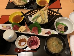 お刺身のついた...