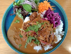 後輩とランチに...