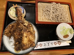 金曜の夜に伺い...