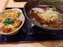 お昼にへんこつ...