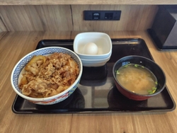 朝ごはんを、吉...