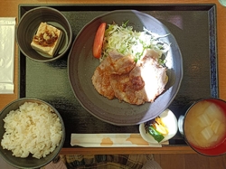 LUNCHで2...