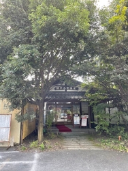 他界した父が、...