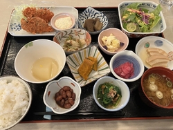 ランチに行きま...