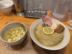 昨日の夜に、H...
