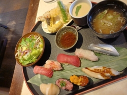お寿司のお昼ご...