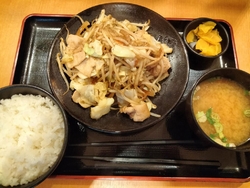 肉野菜炒め定食...