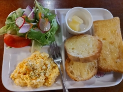 祝日のお昼ごは...