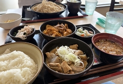 初訪問です。ず...