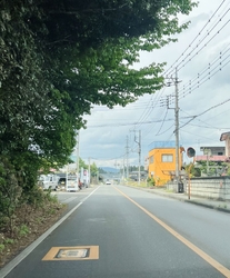 明保通りは、大...