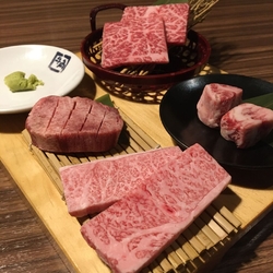 今日は豪華に焼...