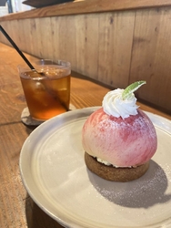 店舗の外観も店...