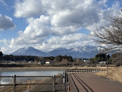 暖かい日だった...