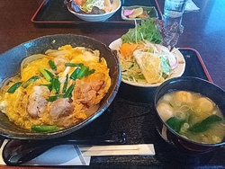 平日にランチで...