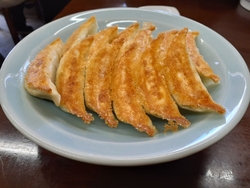 餃子が美味しい...