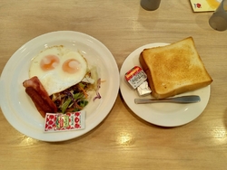 モーニングで寄...