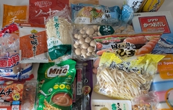 食料品、日用品...