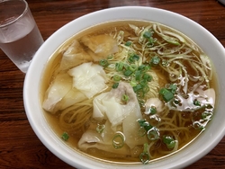 「雲吞湯麵（8...