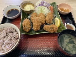 遅めのランチで...