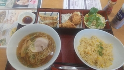 買い物に来たの...