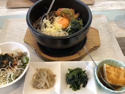 同僚とランチに...