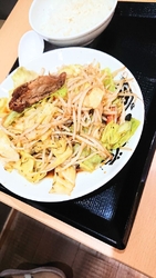野菜炒め定食と...