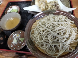 お昼に行きまし...