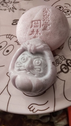 和菓子が大好き...