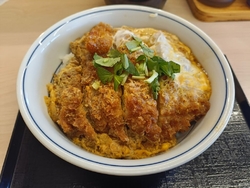 ド定番のカツ丼...