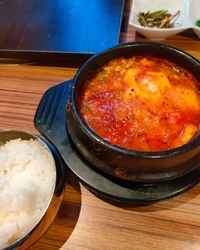 【スンドゥブチ...