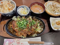 久々の訪問です...