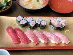 すし華亭、春の...