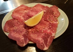 明保通りにある...