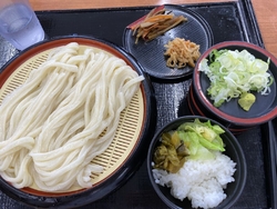 遊びに来ていた...