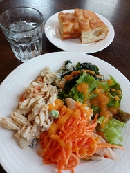 ランチにやって...