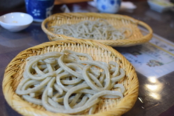 新しいお店に行...