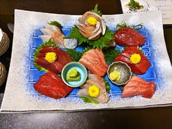 夜に食事会で伺...