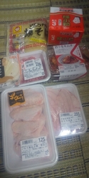 月初めの市で、...