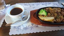 ランチで伺いま...