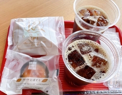 店内でお菓子を...