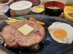 久々の訪問です...