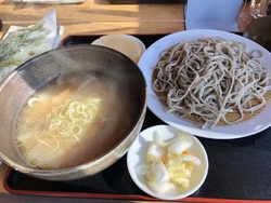 久々の訪問です...