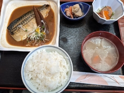 鯖の味噌煮定食...
