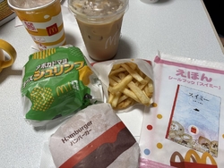 朝マックにして...