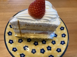 母の日にケーキ...