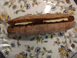 夫からお土産に...