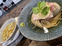 暑い日に頼む昆...